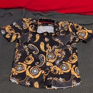 Black and Gold Patterned Short Sleeve Shirt Collared Button Up